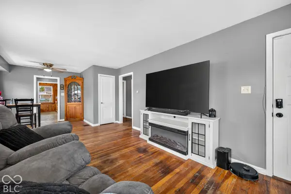 1302 Court, Columbus, IN 47201