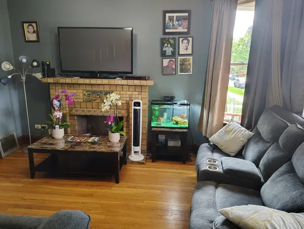 2243 N Kedvale AVE, Chicago, IL 60639