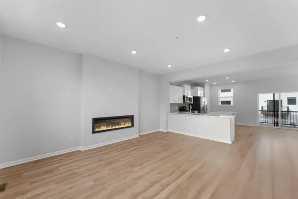 10350 Birchwood CIR, Victoria, MN 55318