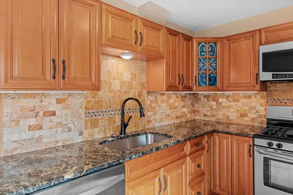 2646 Mackubin ST, Roseville, MN 55113