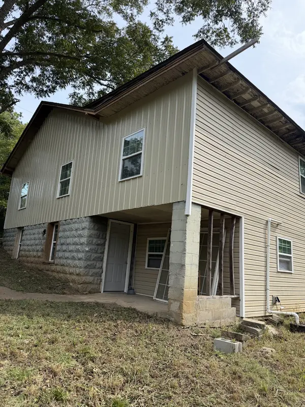 422 N Brewer St, Paris, TN 38242