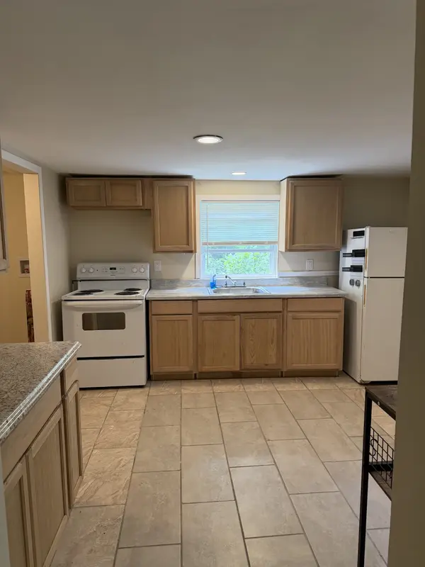 422 N Brewer St, Paris, TN 38242