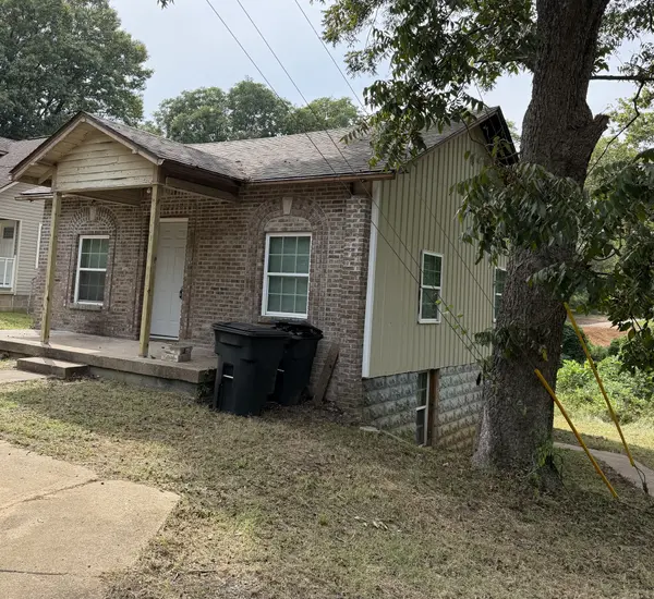 422 N Brewer St, Paris, TN 38242