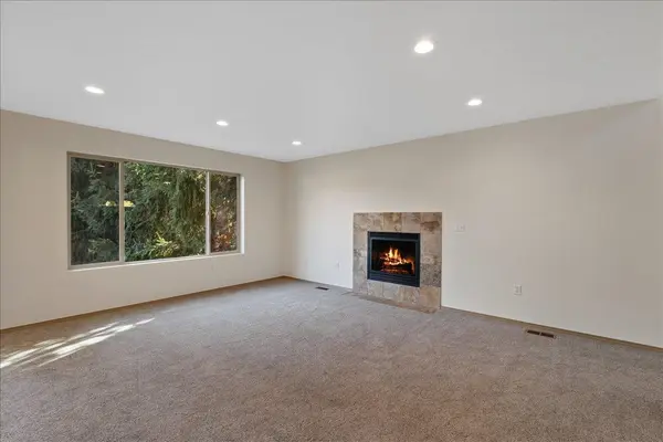 9304 N Mountain Ln #9302 N Mountain Ln, Spokane, WA 99218