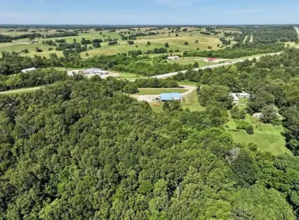 63 County Road 364, Thayer, MO 65791