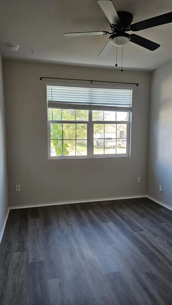 3704 Conyers LN, Austin, TX 78725