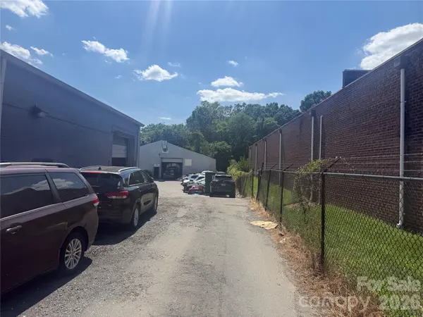 611 Atando AVE, Charlotte, NC 28206