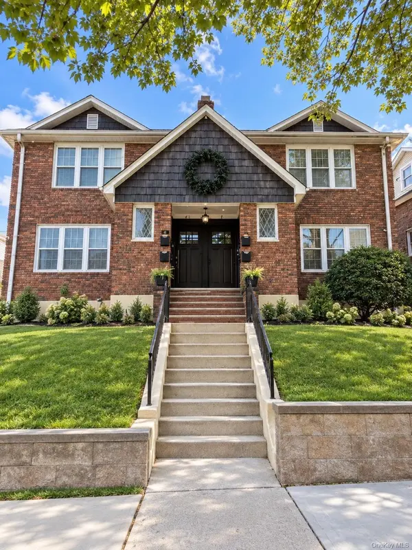 23 Holbernt Court #1, Staten Island, NY 10302