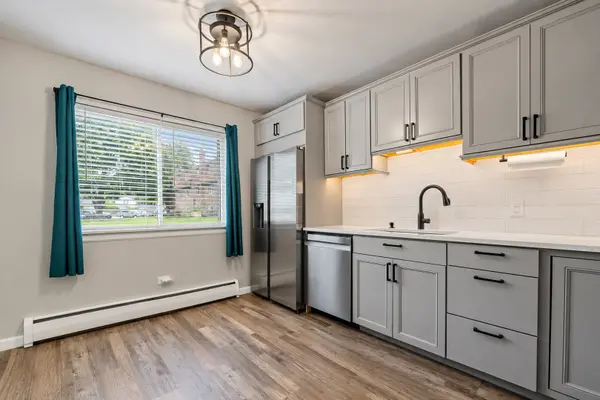 113 Boardwalk ST #E, Elk Grove Village, IL 60007