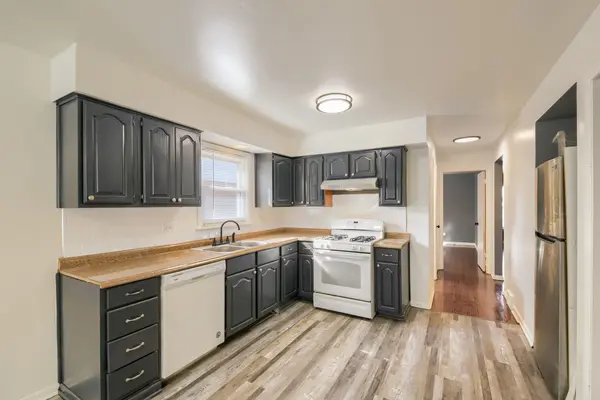 323 154th PL, Calumet City, IL 60409