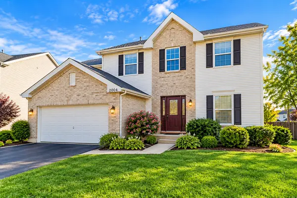 2004 Fieldstone CT, Plainfield, IL 60586