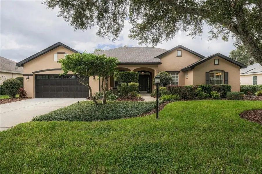 2929 FOREST HAMMOCK DR, Plant City, FL 33566