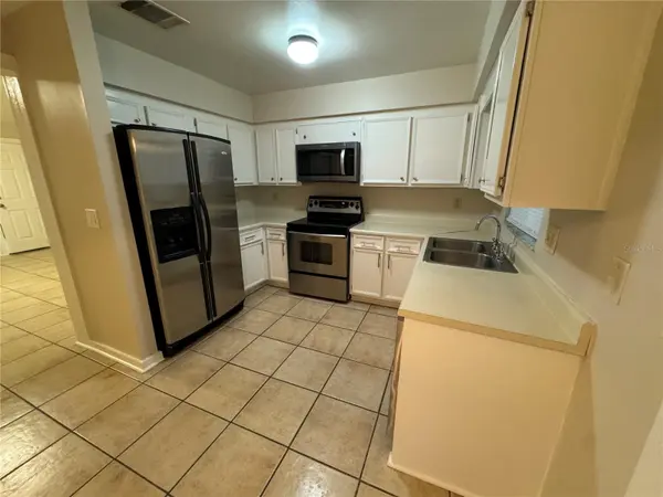 231 N DISSTON AVE, Clermont, FL 34711