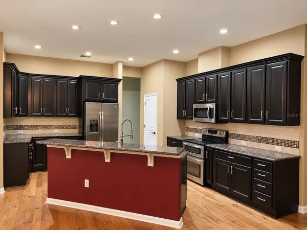 8718 SW 8TH PL, Gainesville, FL 32607