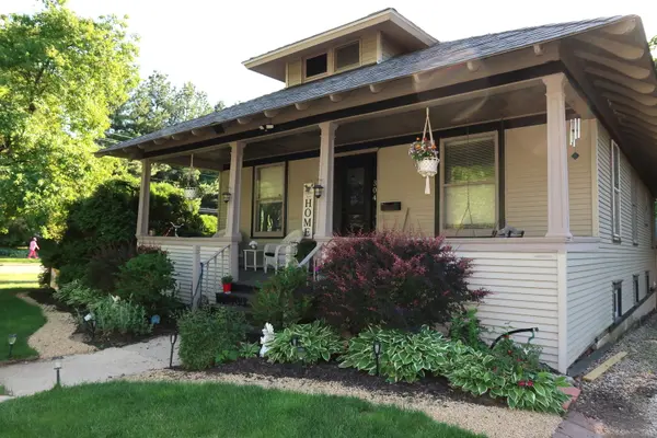 304 N Worth AVE, Elgin, IL 60123