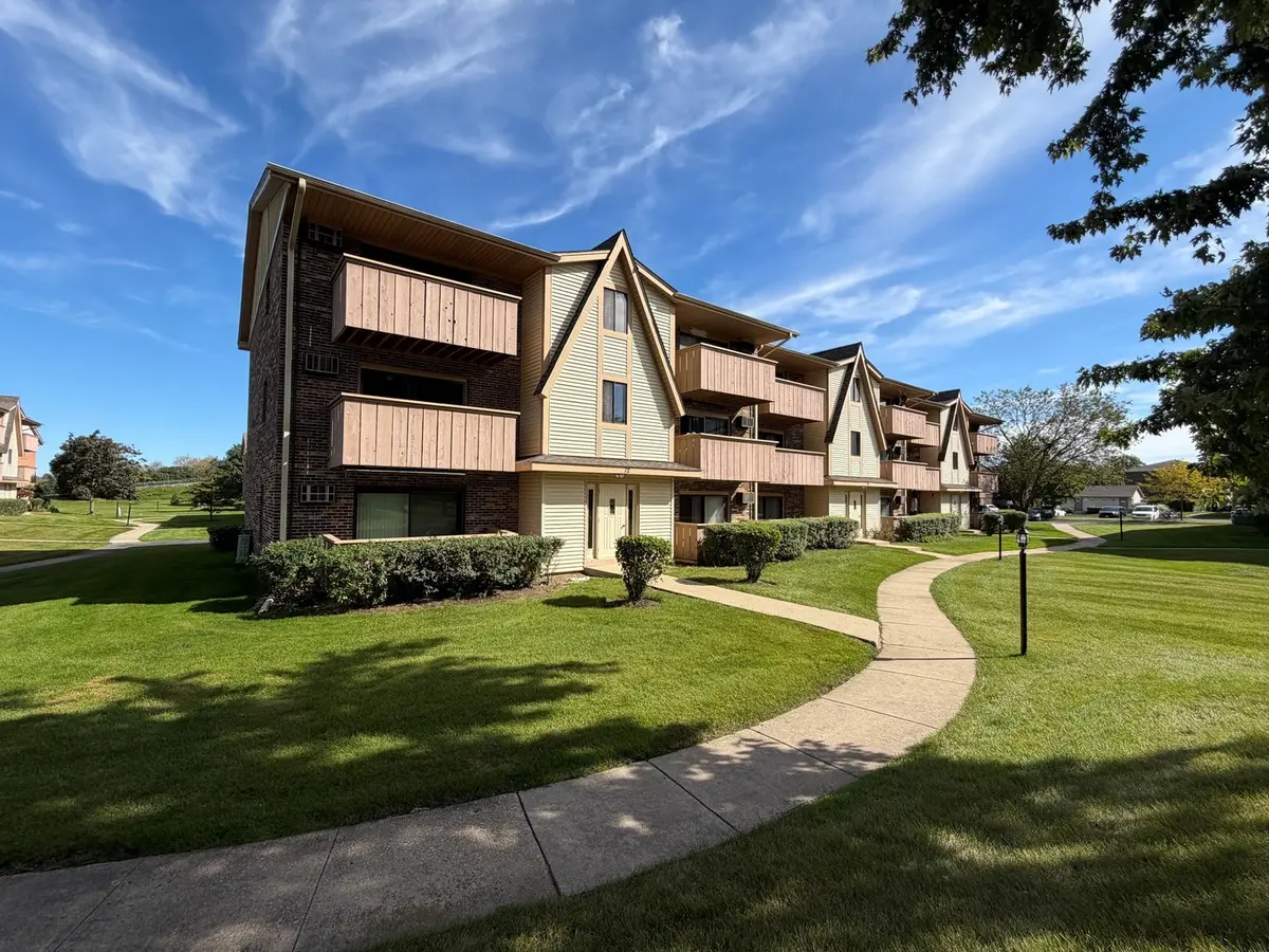 12 Echo CT #13, Vernon Hills, IL 60061