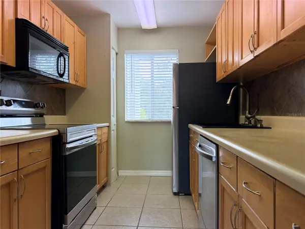 6519 W NEWBERRY RD #305, Gainesville, FL 32605