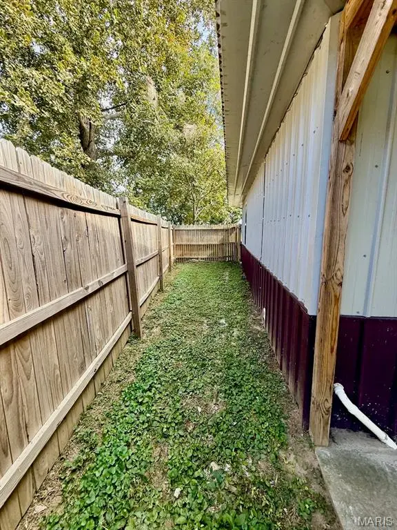 407 N Short ST, Advance, MO 63730
