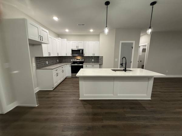 4422 S Mount Carmel, Wichita, KS 67217