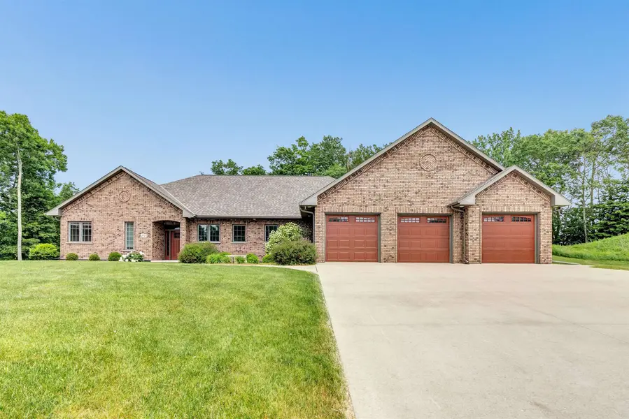 272 LOST RIDGE CT, Green Bay, WI 54302-4473