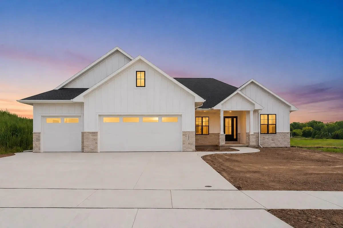 4957 BIG SKY PASS, De Pere, WI 54115