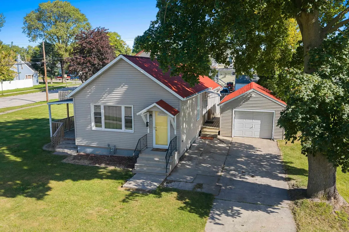 1571 CHARLES ST, Green Bay, WI 54302