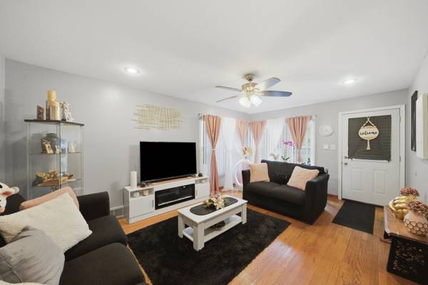 2847 N Moody AVE, Chicago, IL 60634