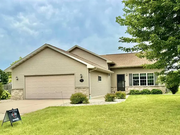 W5424 RED CLOVER TRL, Appleton, WI 54915-7290