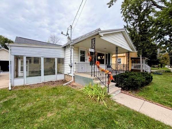 909 N MASON ST, Appleton, WI 54914