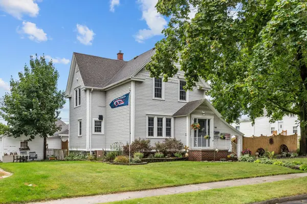 909 N 14TH ST, Manitowoc, WI 54220-3232