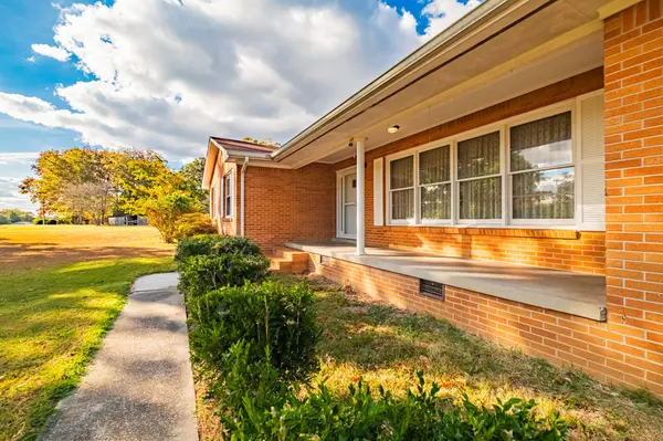 4762 Metro 41A Hwy, Normandy, TN 37360