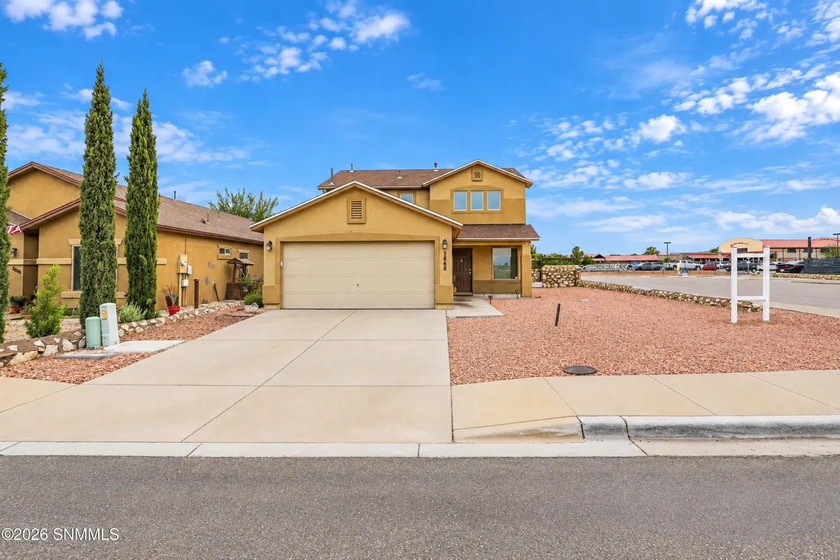 5868 Baywood ST, Santa Teresa, NM 88008