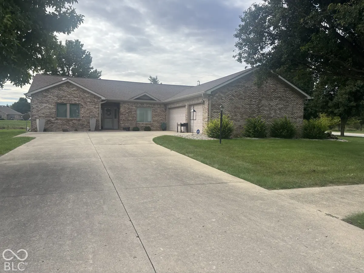 2202 Quail RUN, Alexandria, IN 46001