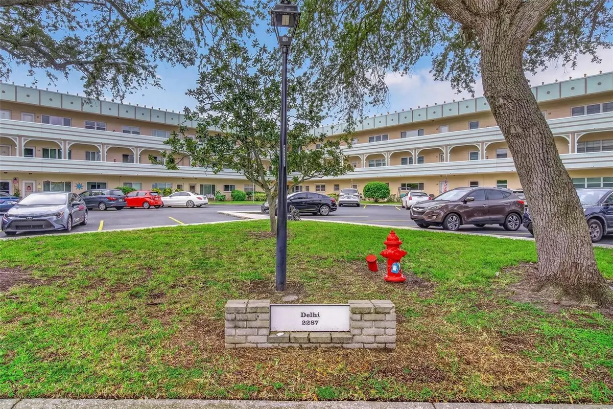2287 PHILIPPINE DR #9, Clearwater, FL 33763
