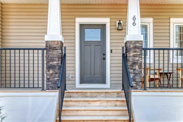 66 Rivercrest Common, Cochrane, AB T4C 2V2