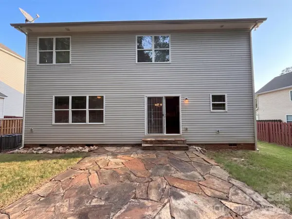 330 Windy Pine DR, Lake Wylie, SC 29710