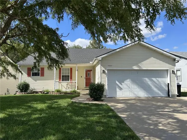 5003 University AVE, St Joseph, MO 64503
