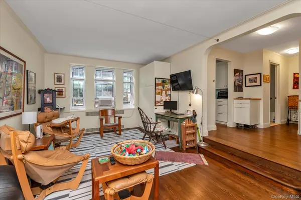 3525 77th ST #B19, Jackson Heights, NY 11372