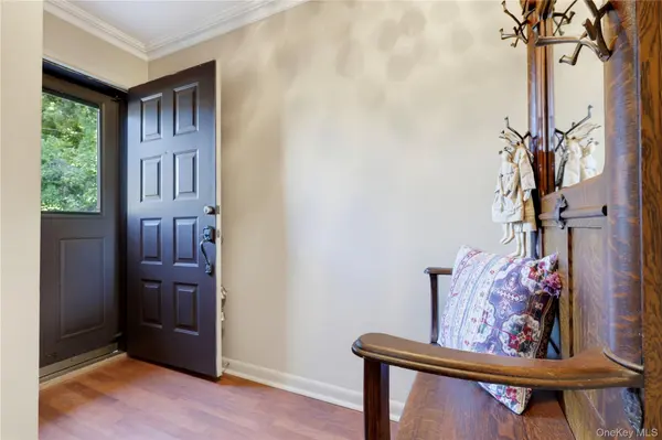 331 N Greeley AVE, Chappaqua, NY 10514