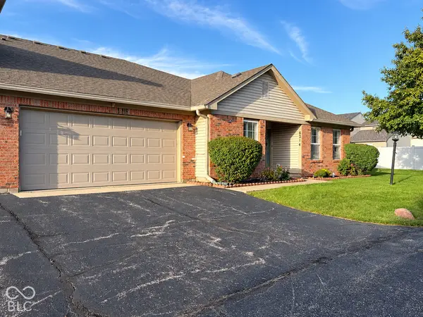 6214 Rolling Meadow LN, Indianapolis, IN 46237