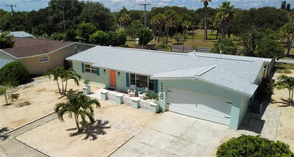 118 BAY DR N, Indian Harbour Beach, FL 32937