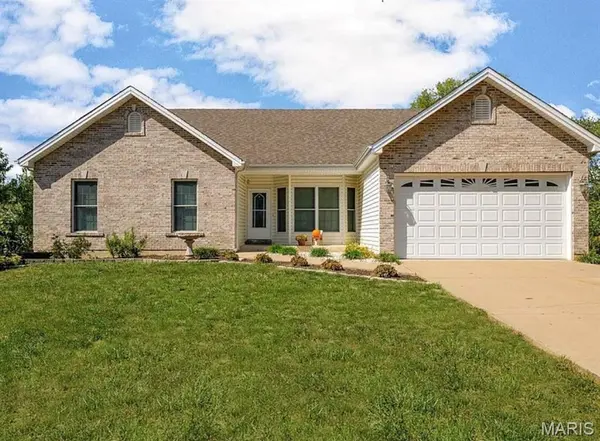 34 Saint Nicholas CT, St Charles, MO 63366
