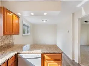 4819 Grenwich WAY N, Oakdale, MN 55128