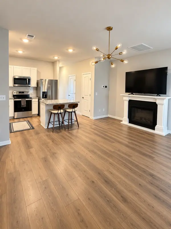 705 Dallas Dr, Columbia, TN 38401