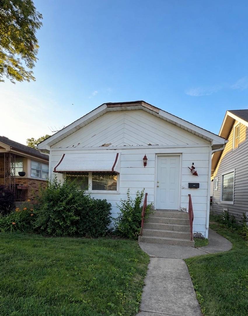 8636 Palmer ST, River Grove, IL 60171