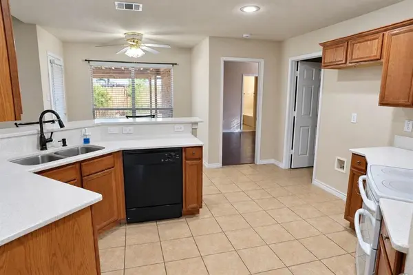 9304 Marilyn Court, White Settlement, TX 76108