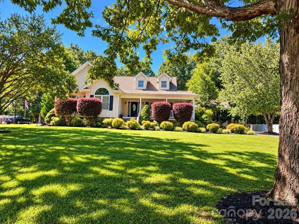 107 Shawnee TRL, Maiden, NC 28650