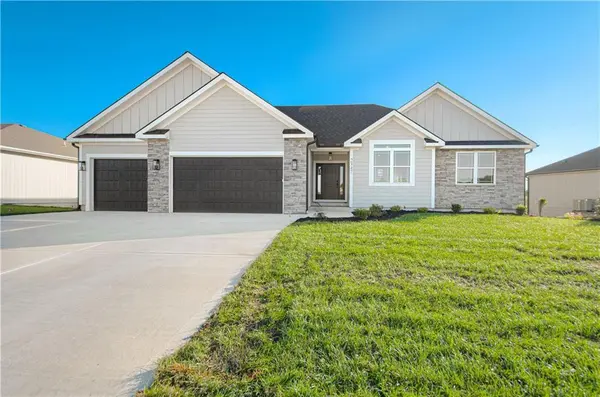 2347 Foxtail DR, Kearney, MO 64060