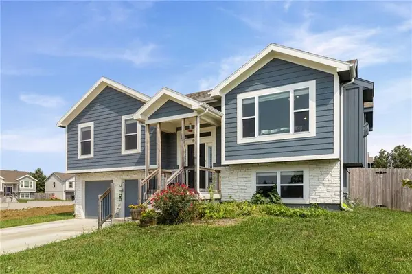1904 Hawk View N/A, Harrisonville, MO 64701
