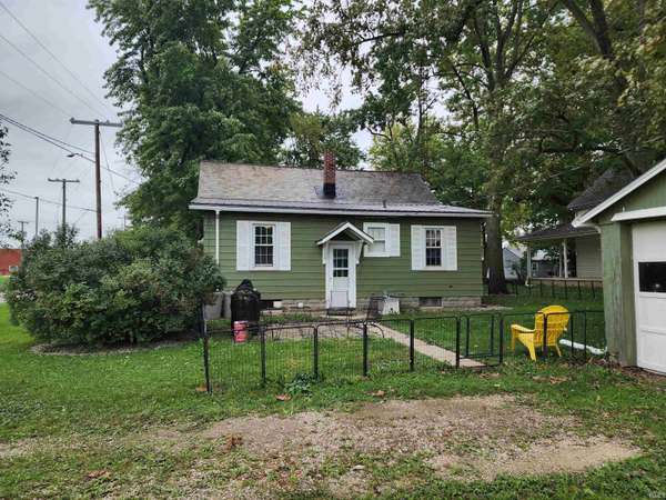467 E Franklin ST, Berne, IN 46711